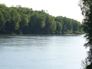 tiszatura-a-tisza-a-szlovak-ukran-es-magyar-harmashatarnal-www.tiszatura-vizitura.hu.jpg
